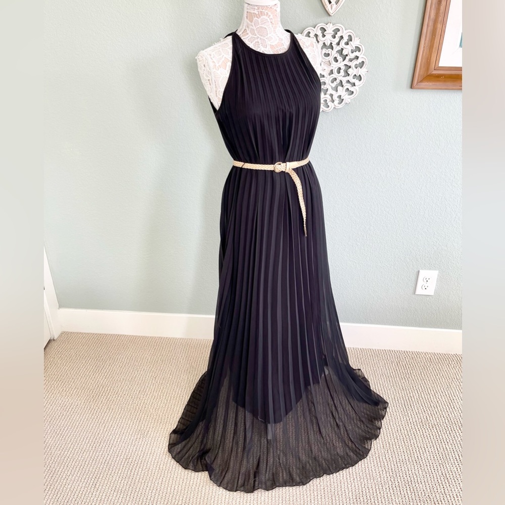 BISOU BISOU Black Maxi Pleated Dress